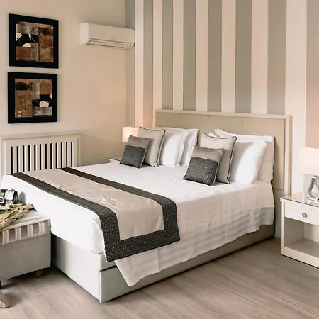 Tigullio Et De Milan