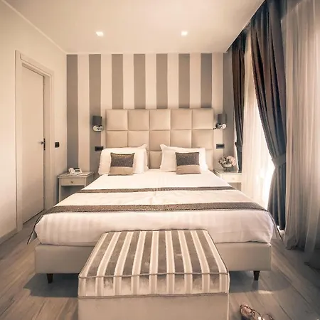 Tigullio Et De Milan Hotel 3*