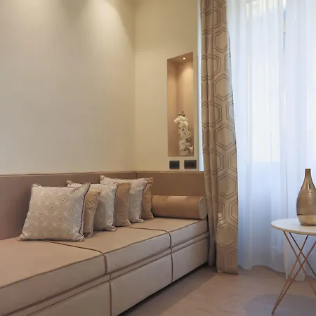 Tigullio Et De Milan