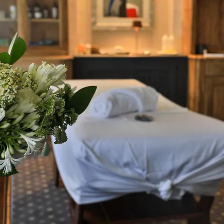 Tigullio Et De Milan