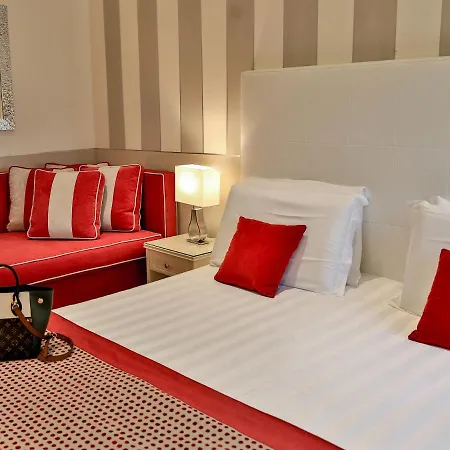 Tigullio Et De Milan Ξενοδοχείο