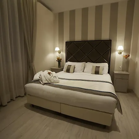 Tigullio Et De Milan Hotel 3*