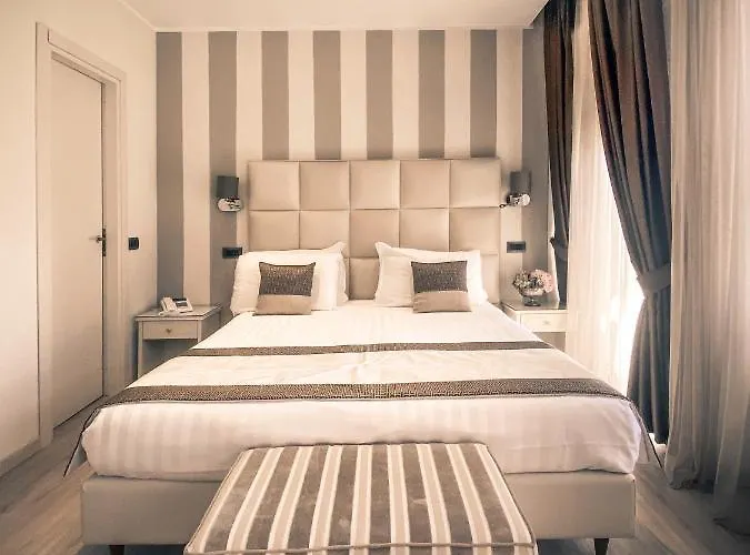 Tigullio Et De Milan Hotel 3*