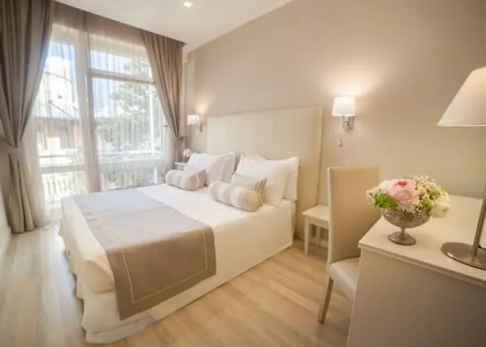 Tigullio Et De Milan